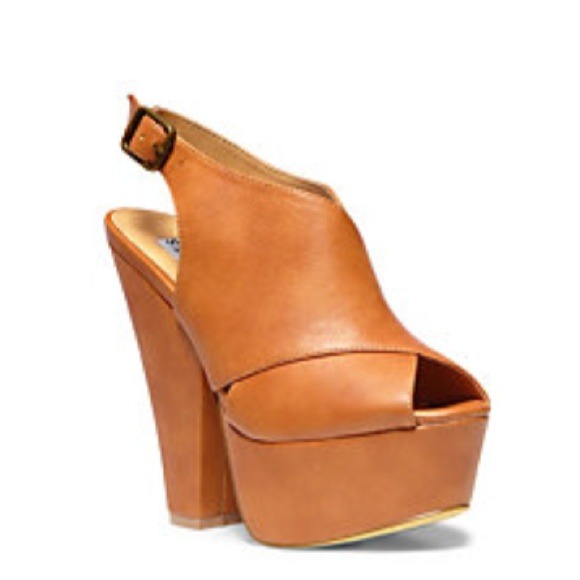 Steve Madden Galleria