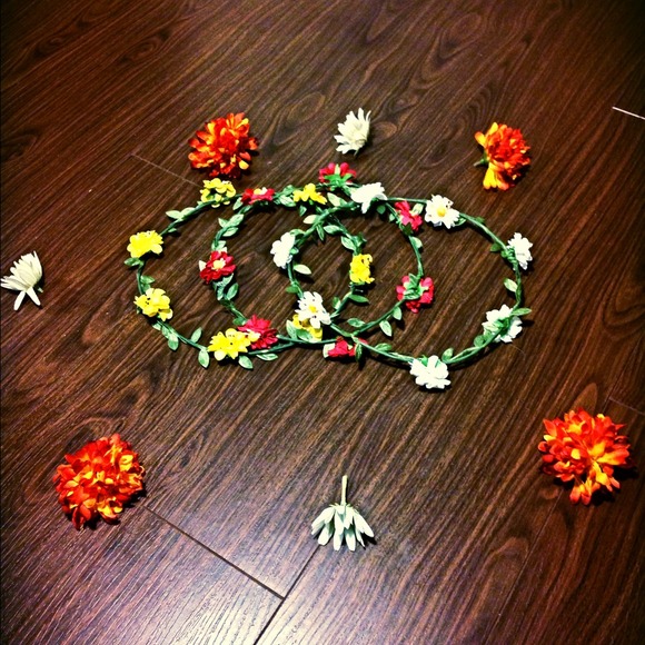 FLOWER crowns