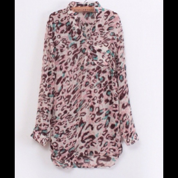 PASTEL LEOPARD PRINT BLOUSE NWOT - Picture 2 of 4