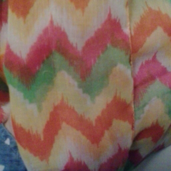 Scarf - Picture 2 of 3