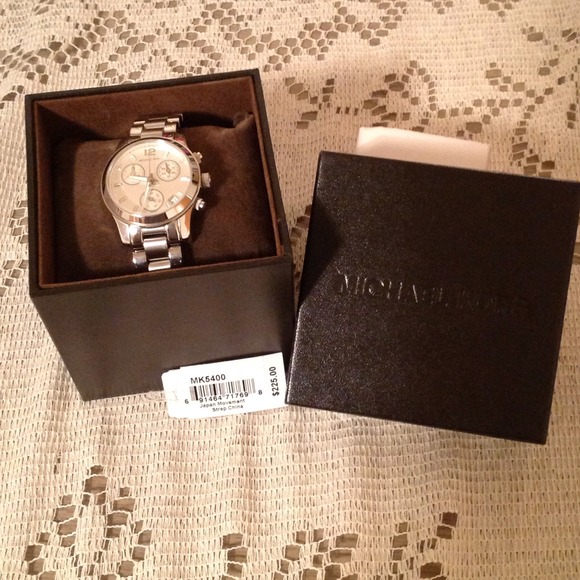 MK5400 watch