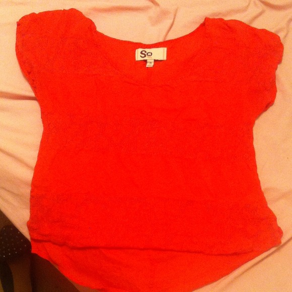 coral patterned top