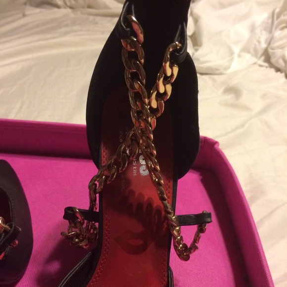 Pumps!!! - Picture 4 of 4