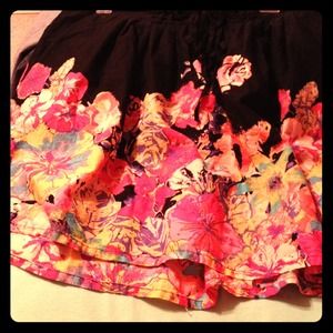 Colorful, summer skirt. Size XL, great condition