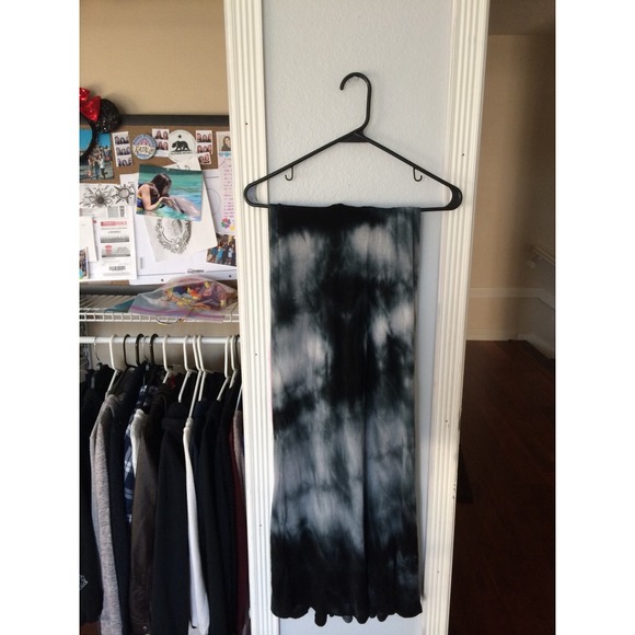 BRANDY MELVILLE tie dye maxi skirt