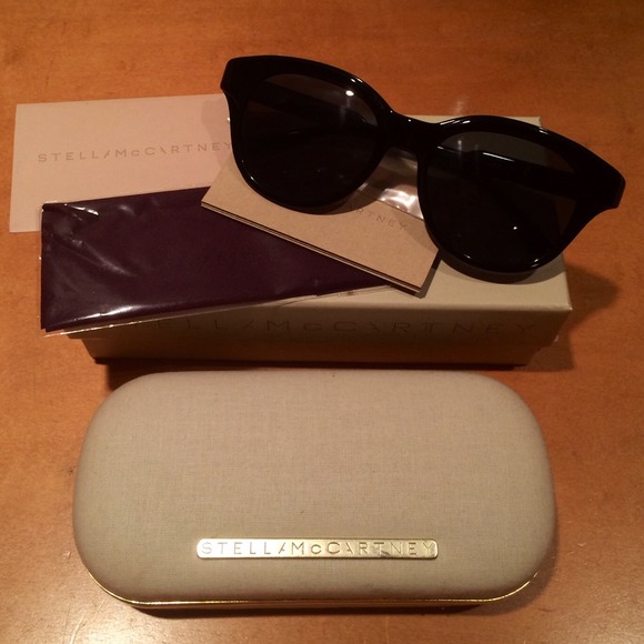 Stella McCartney Cat Eye Sunglasses