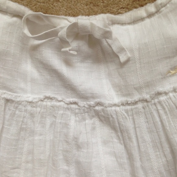 Perfect White 'flowy' skirt. - Picture 3 of 3