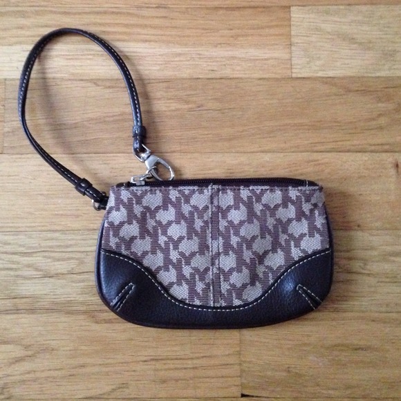 Ny and co wristlet