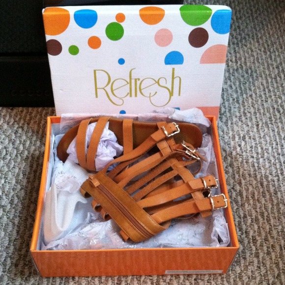 ❌SOLD❌ Cognac Tall Gladiator Sandals - Picture 2 of 2