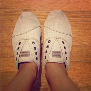 Canvas Toms