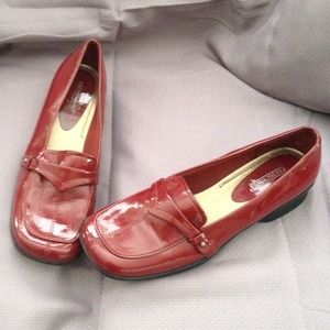 Loafers shoes