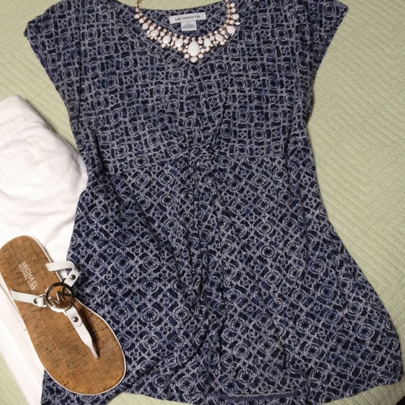 Feminine Blue & White Summer Top
