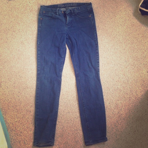 Dark wash Madewell skinny jeans🎉🎉