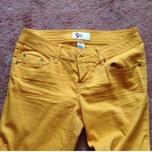 Yellow jeggings size 9