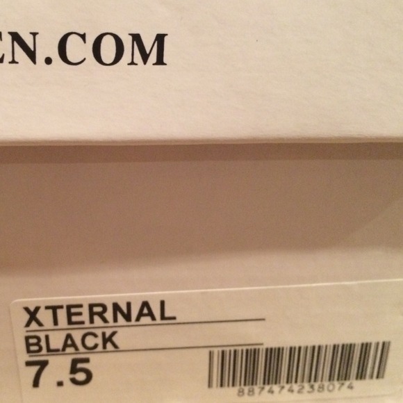 🌼Suede black Steve Madden Xternal wedges🌼 - Picture 3 of 3