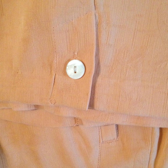 Peach Silk Capris - Picture 3 of 3
