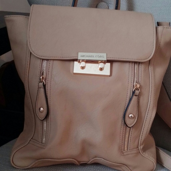 RESERVED!!! Michael Kors backsac bag
