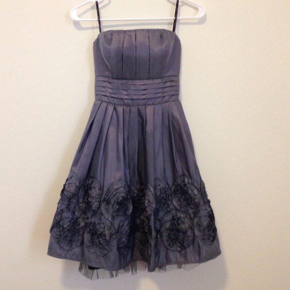 Grey cocktail dress with flower details