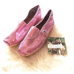 Pink sparkle Toms