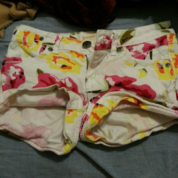 Sz 3 shorts