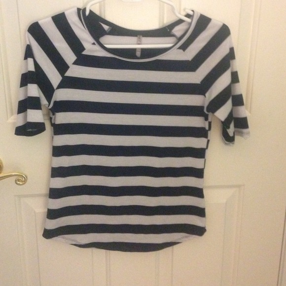 3/4 quarter sleeved top