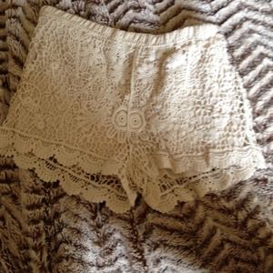 La hearts lace shorts!!