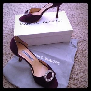 🎉🎉Host Pick🎉🎉 Manolo Blahnik peep toe heels