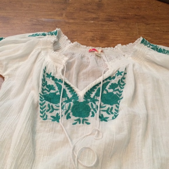 Forever 21 blouse - Picture 3 of 4