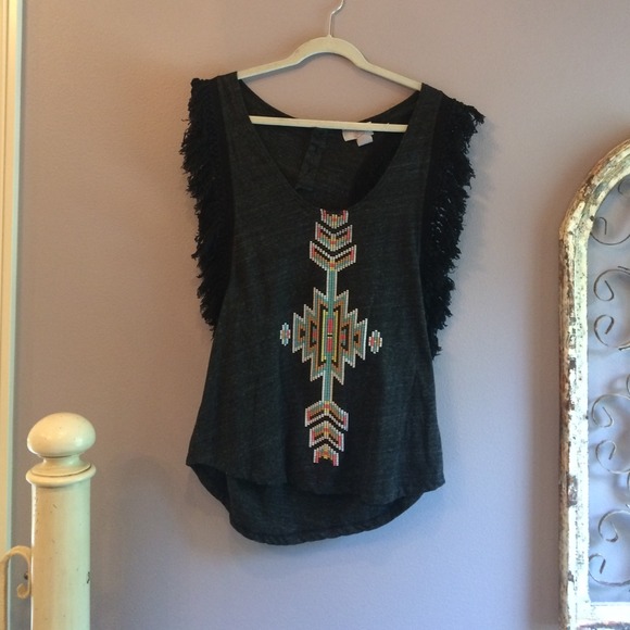 Tribal shirt 🙉🙊🙈