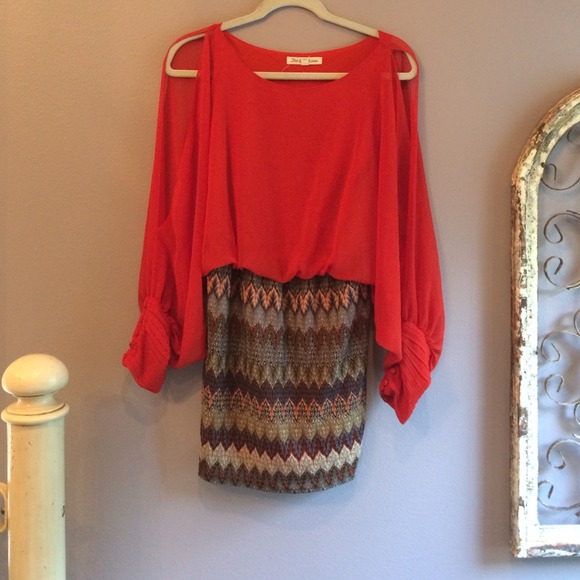 Dress- size medium runs small