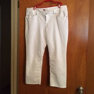 SO brand Capris. Size 15