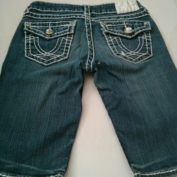 LOWEST PRICE EVER!! LA IDOL Bermuda shorts!