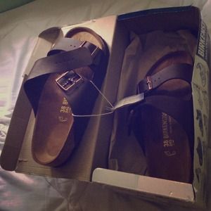 size 38 brown Arizona Birkenstocks