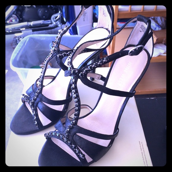 BRAND NEW! Nine West heels with rhinestones!