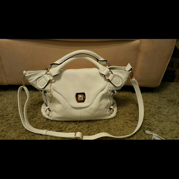 ♡Price Reduced ♡ White purse