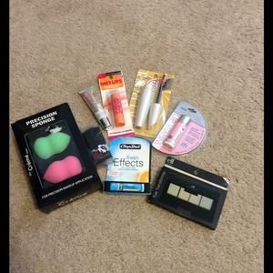 Makeup bundle