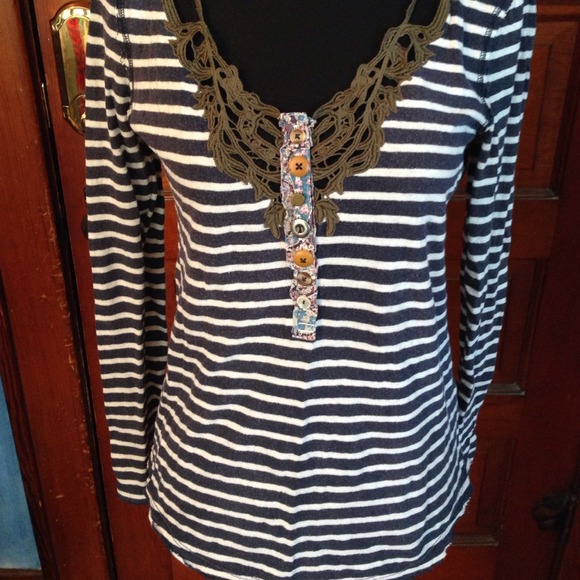 Free people striped thermal with lace detail. Sz S