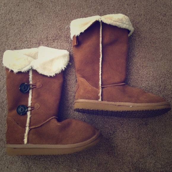 American Eagle Winter Boots