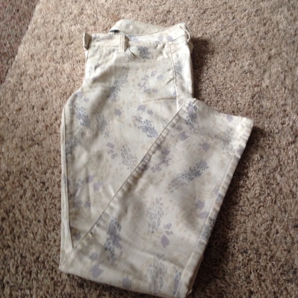 American eagle print pants