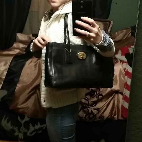 Black Coach Bag - Picture 3 of 3