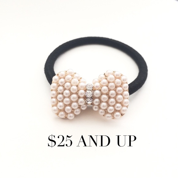 Free Gift $25 & Up! 👝👝🎀 - Picture 2 of 4