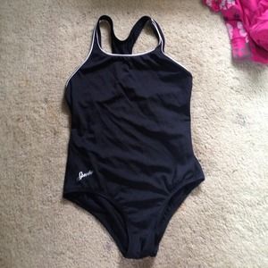 Black one piece bathingsuit