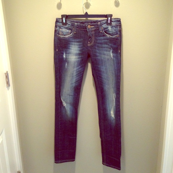 Vigoss Studio- The Dublin Skinny Distressed