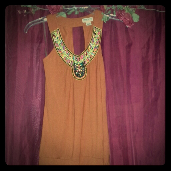 Beautiful orange beads top