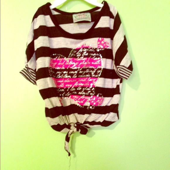 ❌SOLD❌Girls cute top