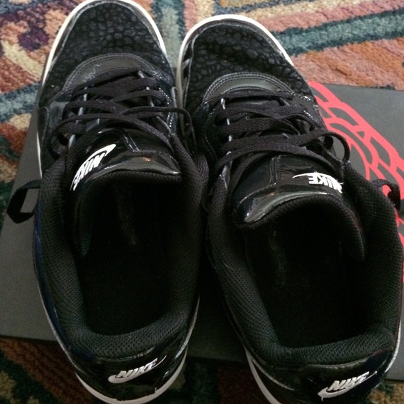 Nike shoes