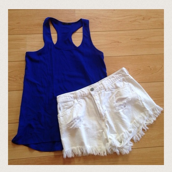 ⛔️SOLD IN BUNDLE⛔️Royal Blue Razorback Top🎉🎉 - Picture 3 of 3