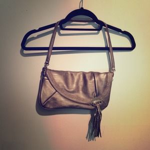✨Reduced✨ Cache fringed clutch
