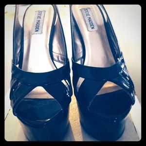 Super chic wedges✨