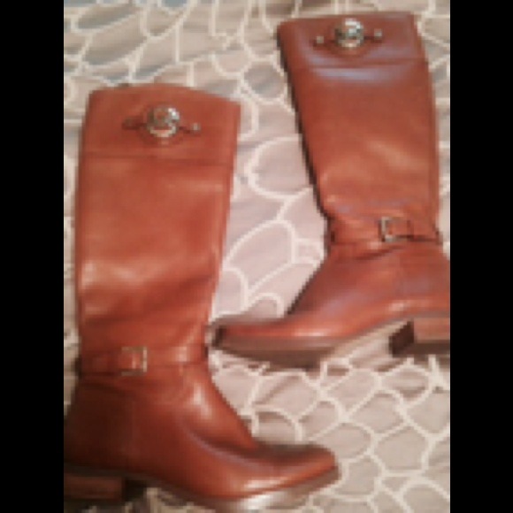 MK leather boots